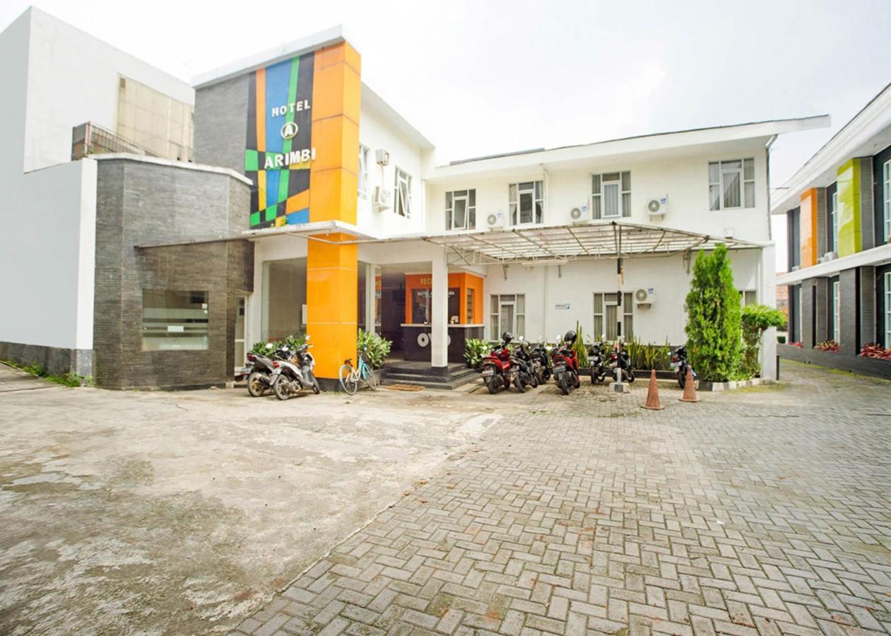 Oyo 2554 Hotel Arimbi Lama Dewi Sartika Bandung Eksteriør billede