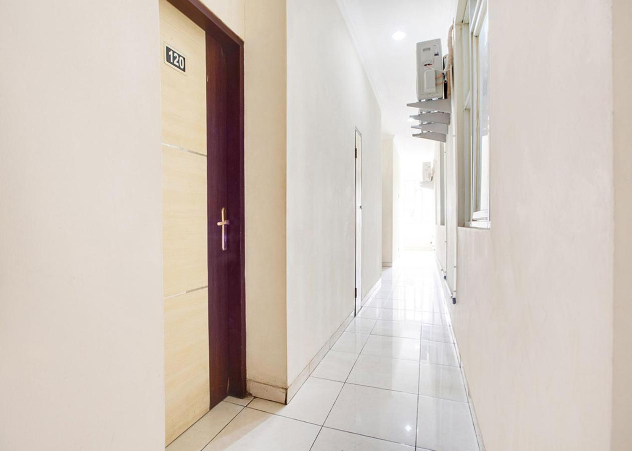 Oyo 2554 Hotel Arimbi Lama Dewi Sartika Bandung Eksteriør billede