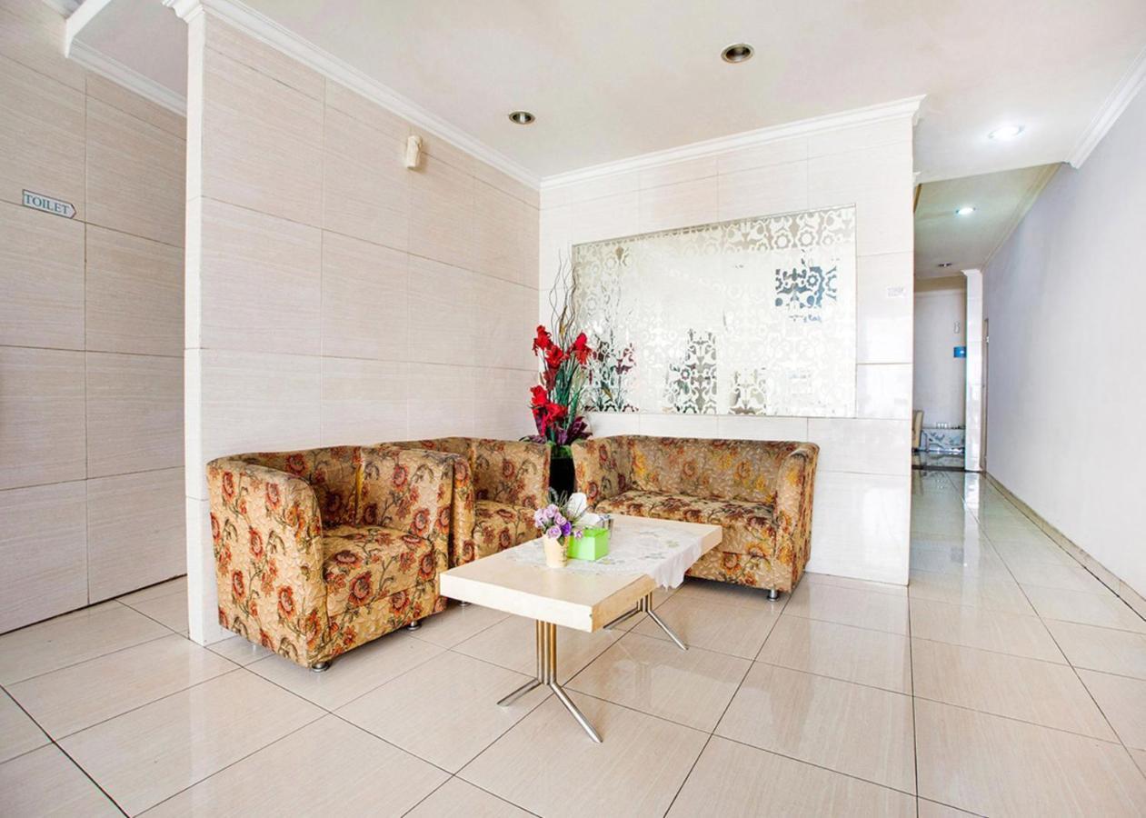 Oyo 2554 Hotel Arimbi Lama Dewi Sartika Bandung Eksteriør billede