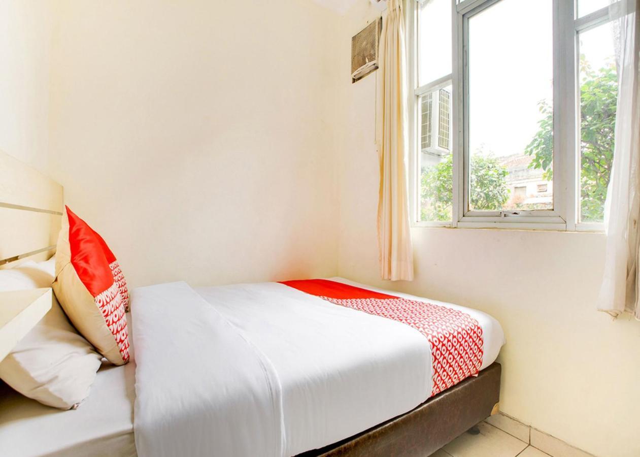 Oyo 2554 Hotel Arimbi Lama Dewi Sartika Bandung Eksteriør billede