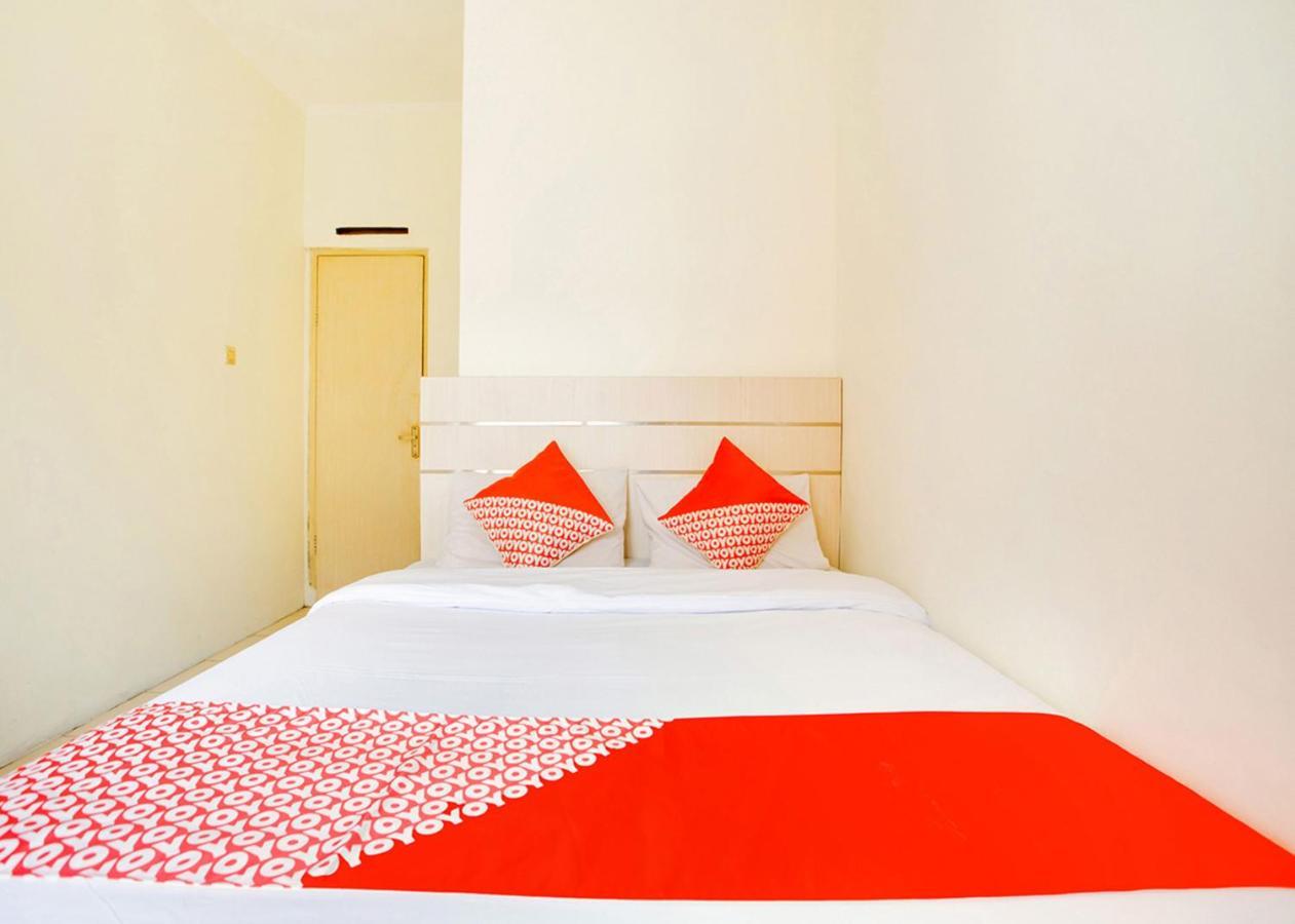 Oyo 2554 Hotel Arimbi Lama Dewi Sartika Bandung Eksteriør billede